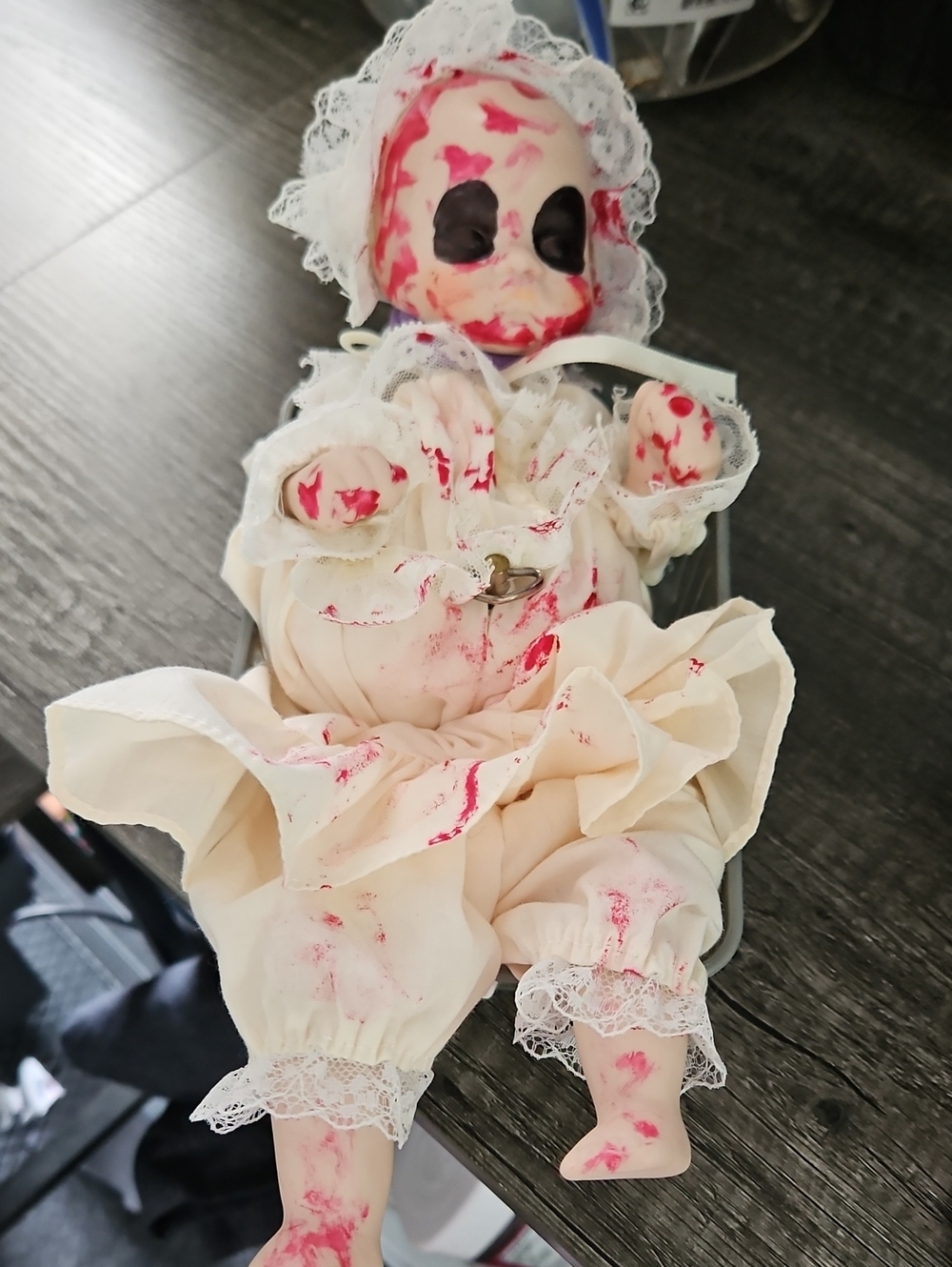 Vintage-Style Gore-Doll with Creepy "Lullaby" Music
